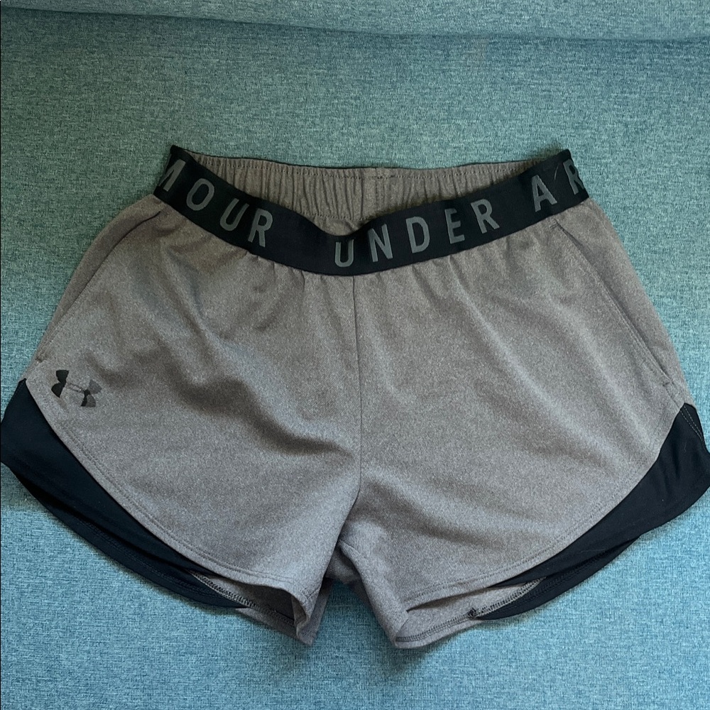 Under Armour Women's Athletic Shorts Size Small